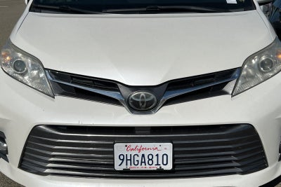 2018 Toyota Sienna XLE