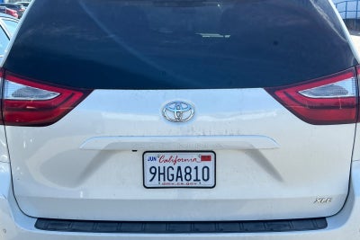 2018 Toyota Sienna XLE