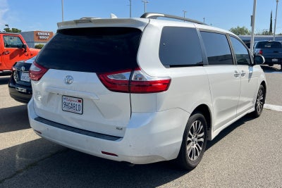 2018 Toyota Sienna XLE