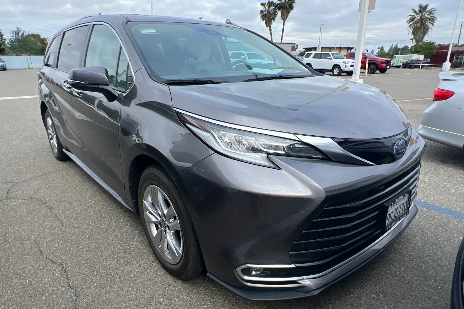 2023 Toyota Sienna Limited