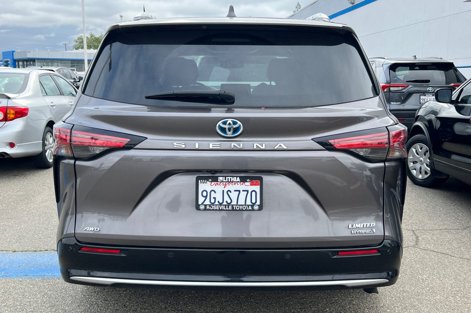 2023 Toyota Sienna Limited