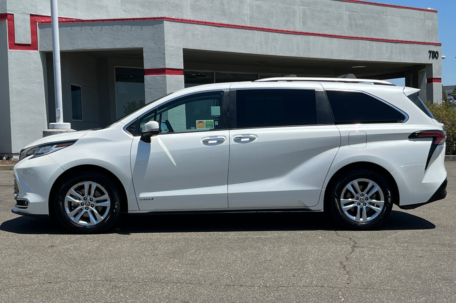 2021 Toyota Sienna Limited