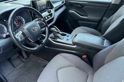 2020 Toyota Highlander LE