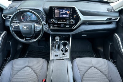 2020 Toyota Highlander LE