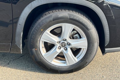 2021 Toyota Highlander LE
