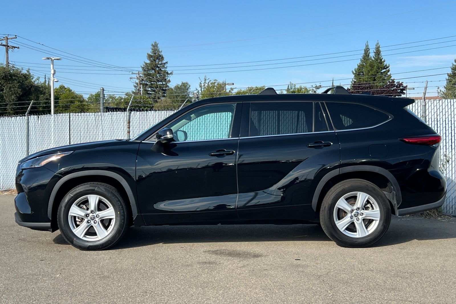 2021 Toyota Highlander LE