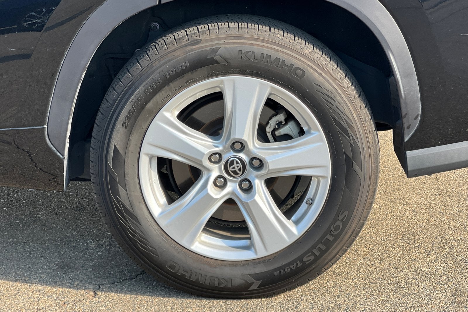 2021 Toyota Highlander LE