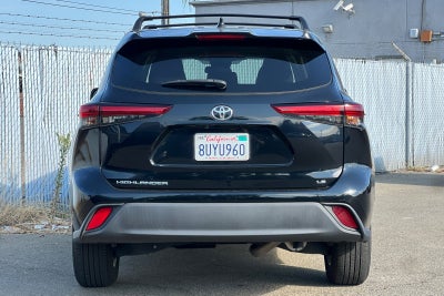 2021 Toyota Highlander LE