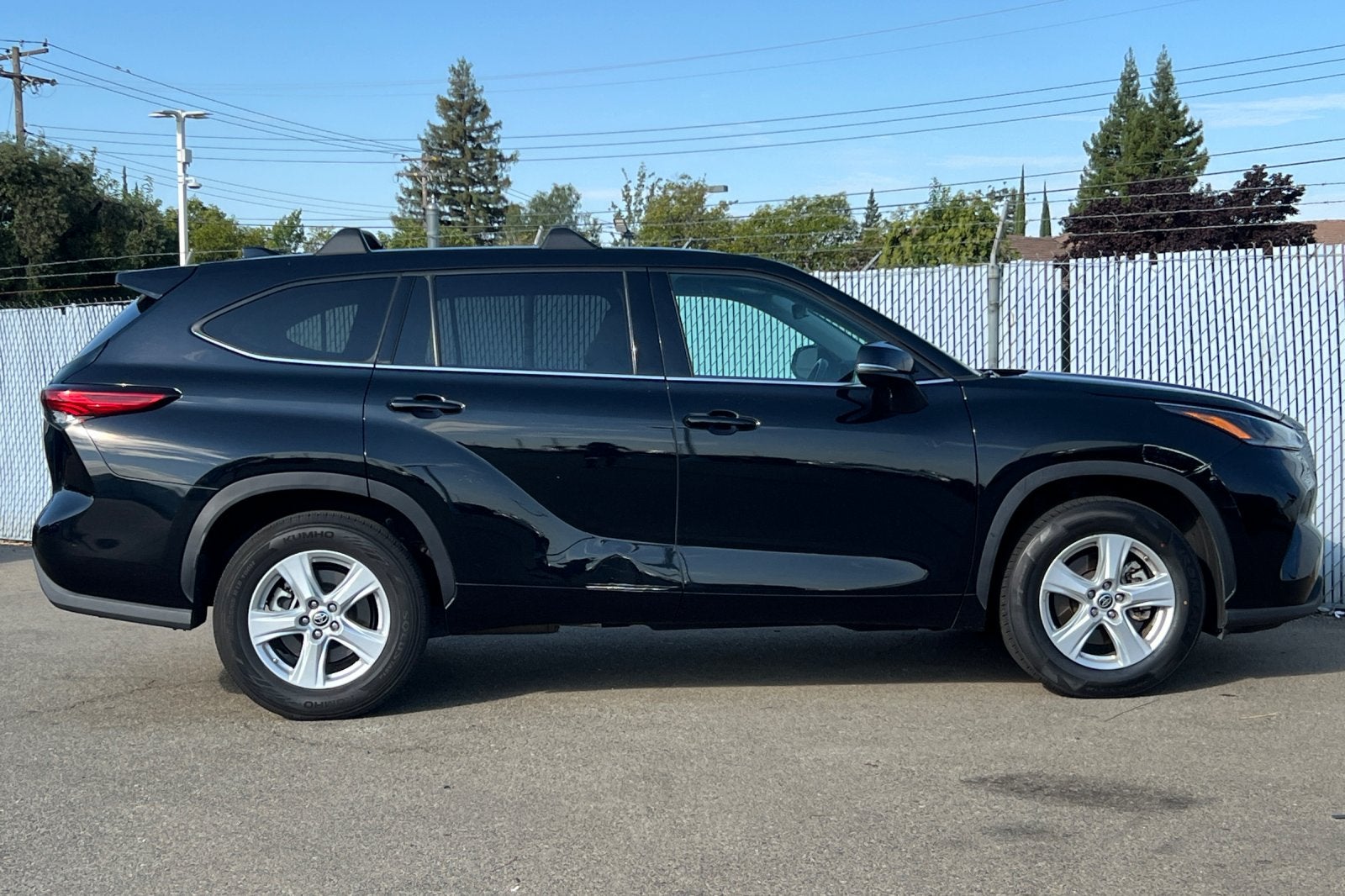 2021 Toyota Highlander LE