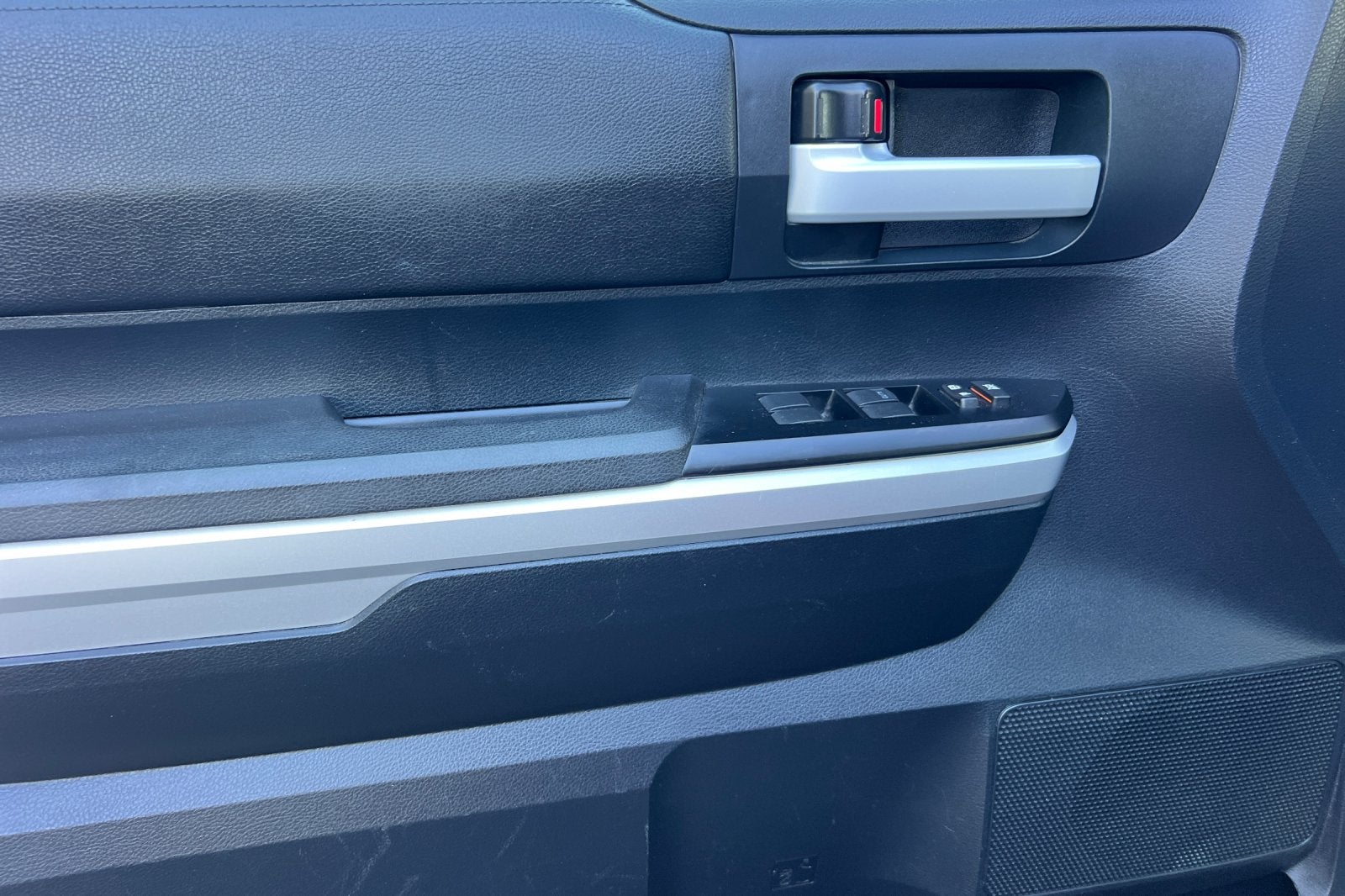 2015 Toyota Tundra SR5