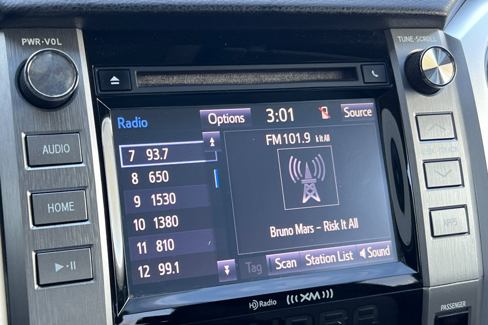 2015 Toyota Tundra SR5