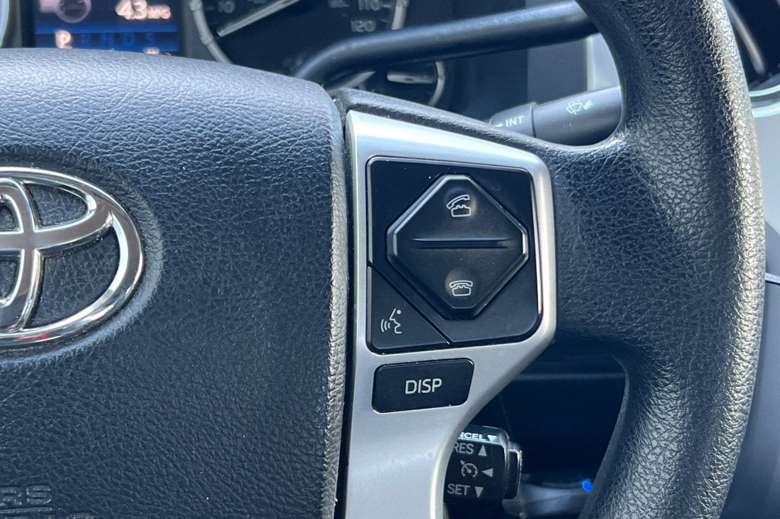 2015 Toyota Tundra SR5