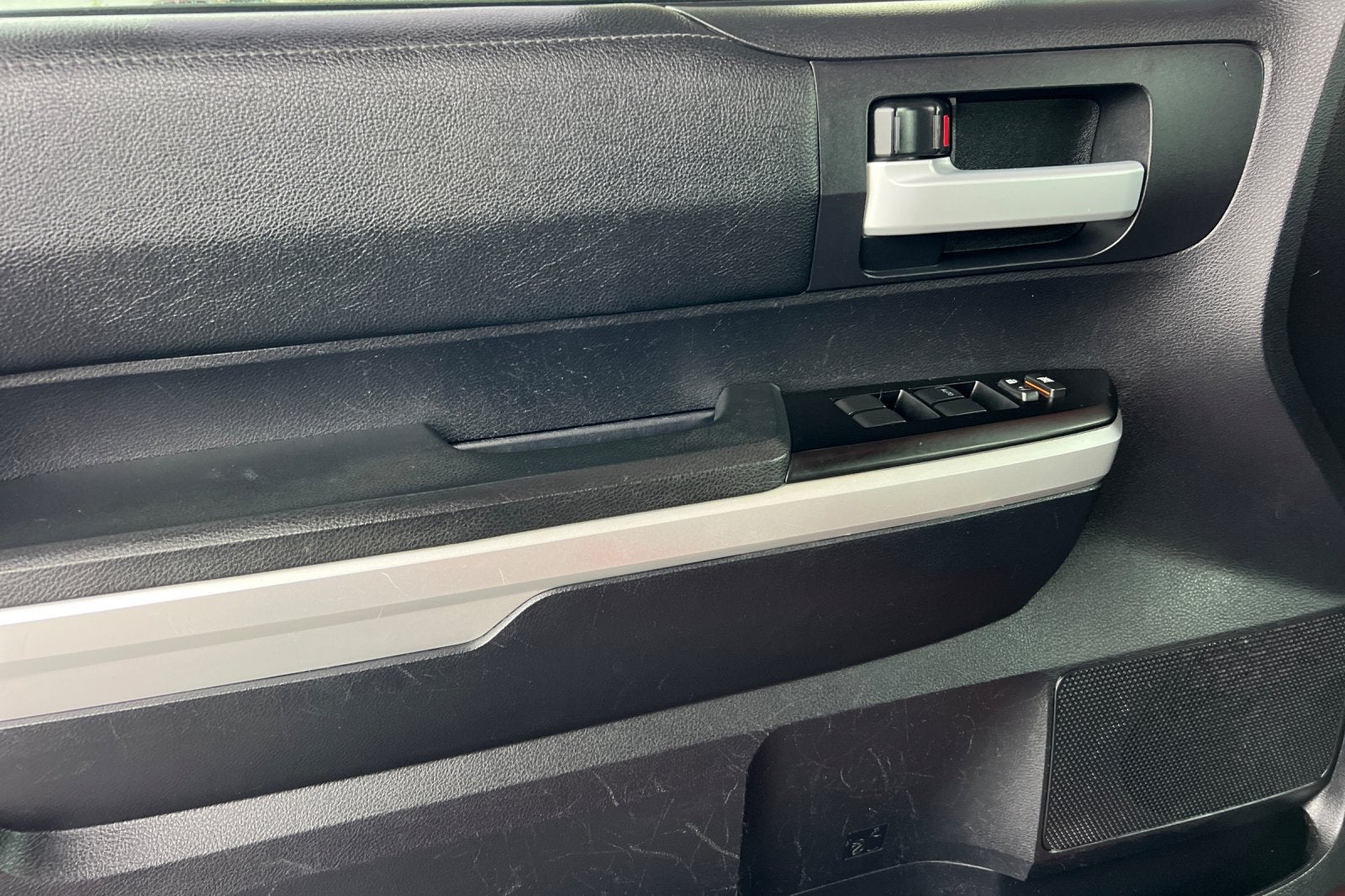 2016 Toyota Tundra SR5