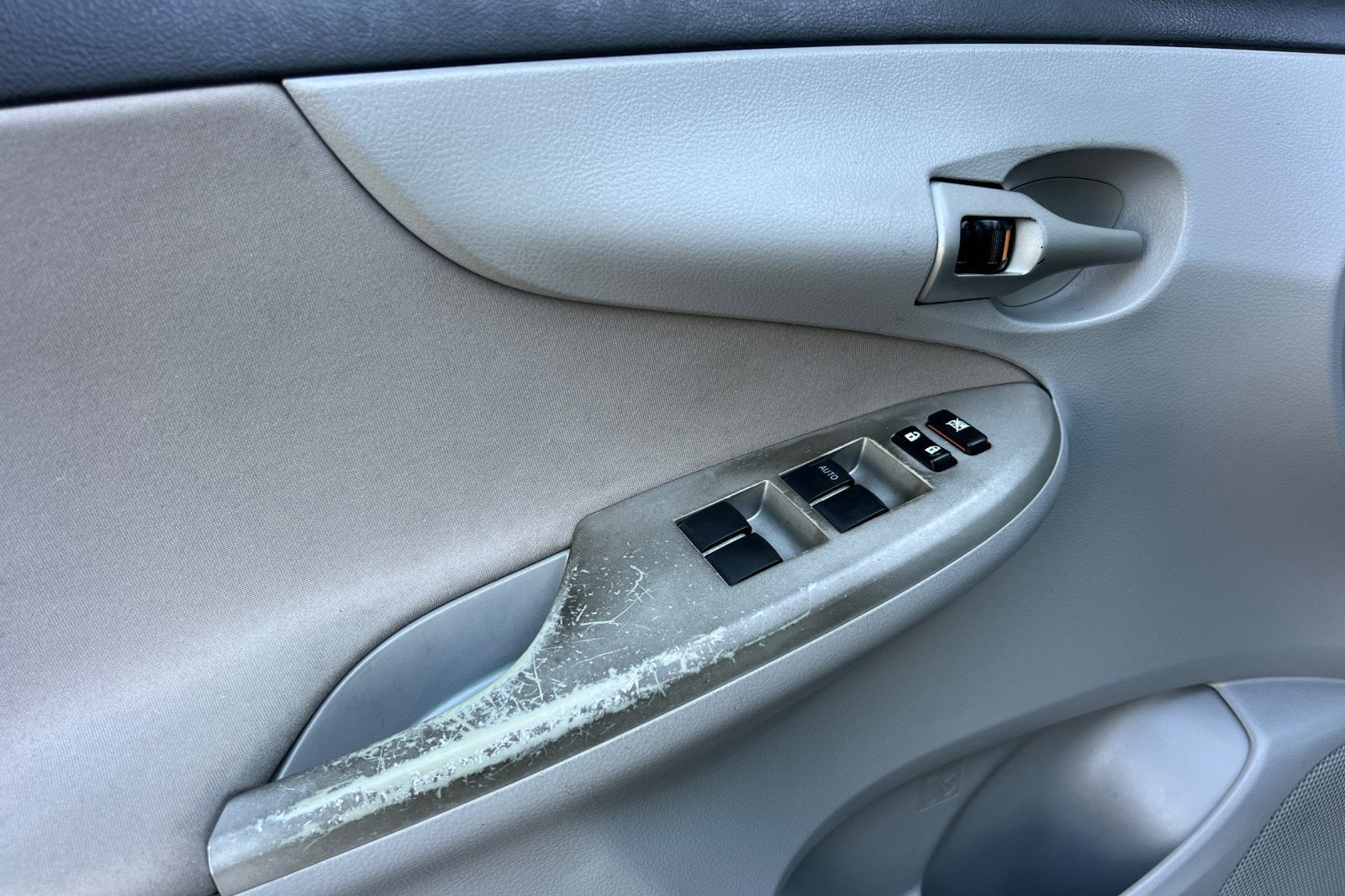 2012 Toyota Corolla LE