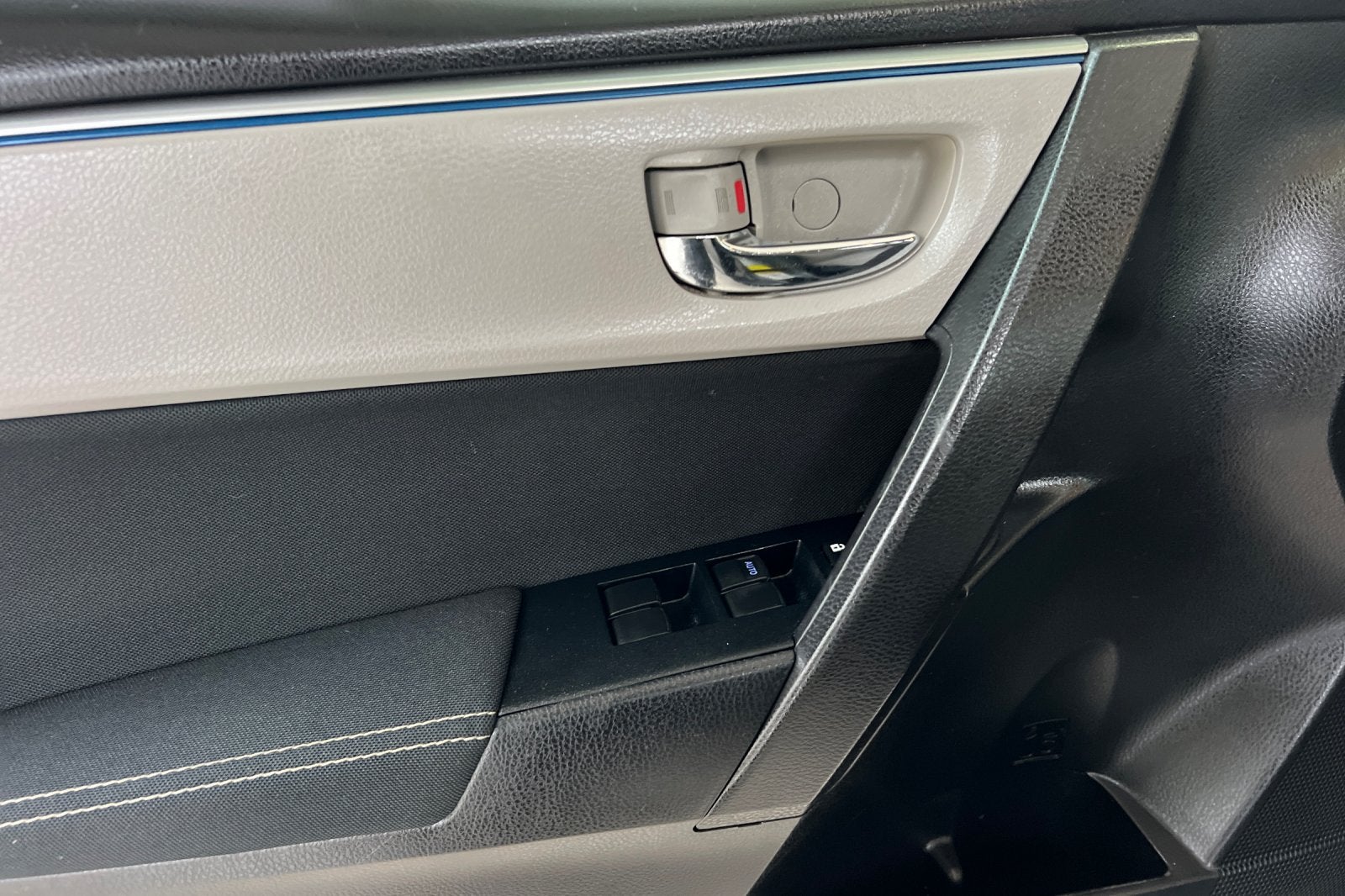 2016 Toyota Corolla LE Plus