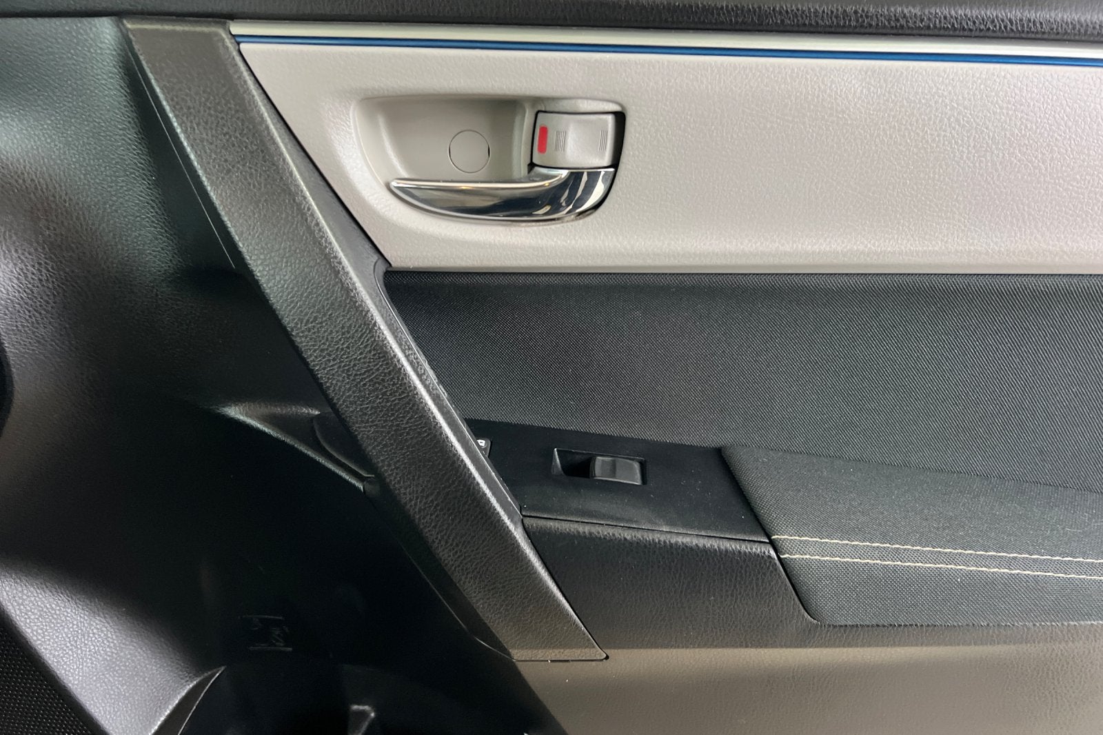 2016 Toyota Corolla LE Plus