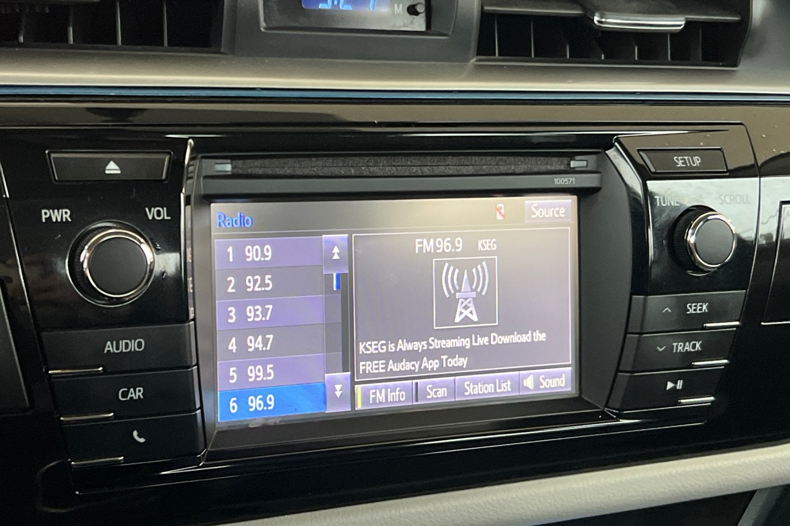 2016 Toyota Corolla LE Plus