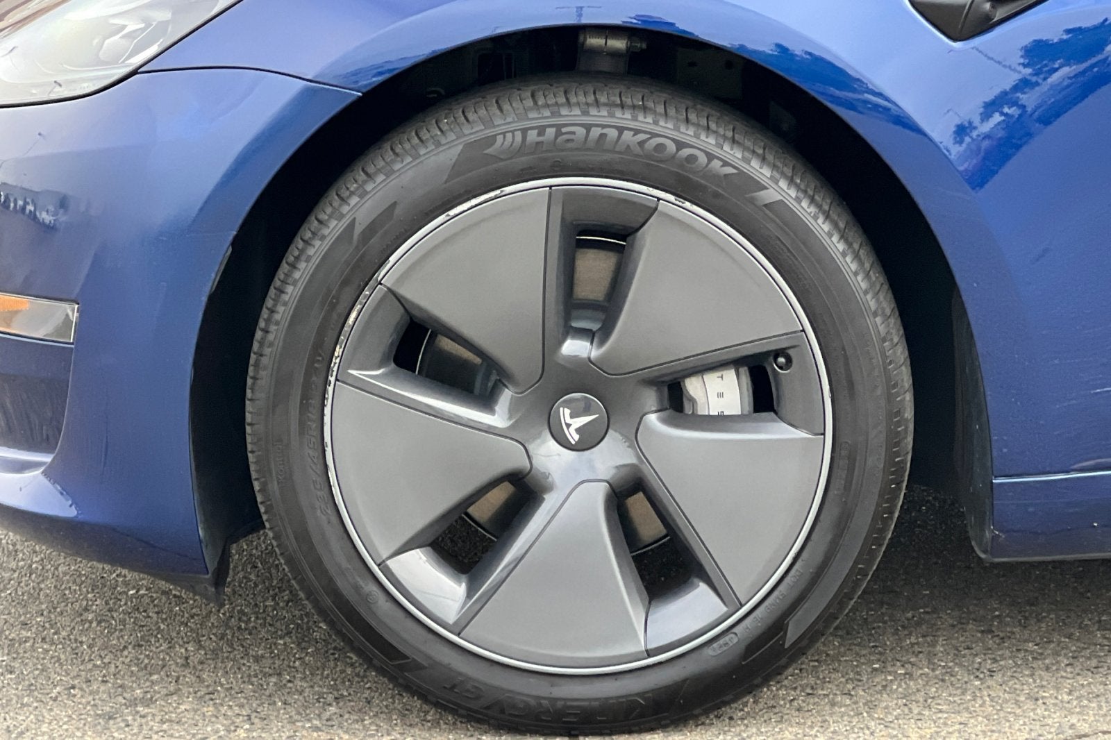 2023 Tesla Model 3 Base