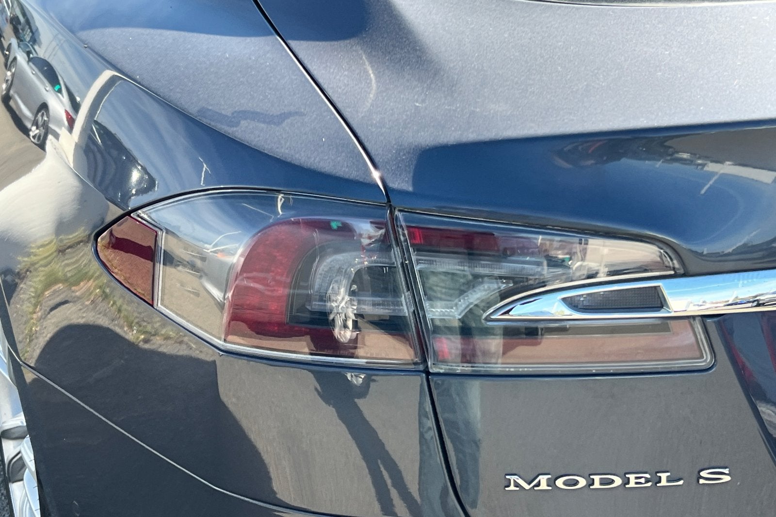 2015 Tesla Model S 85D