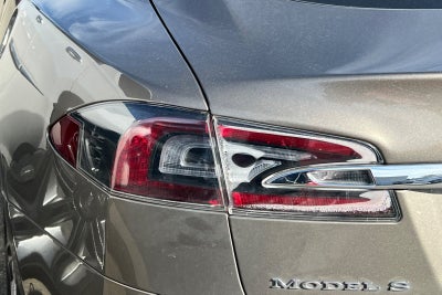 2015 Tesla Model S 90D