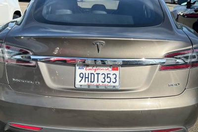 2015 Tesla Model S 90D