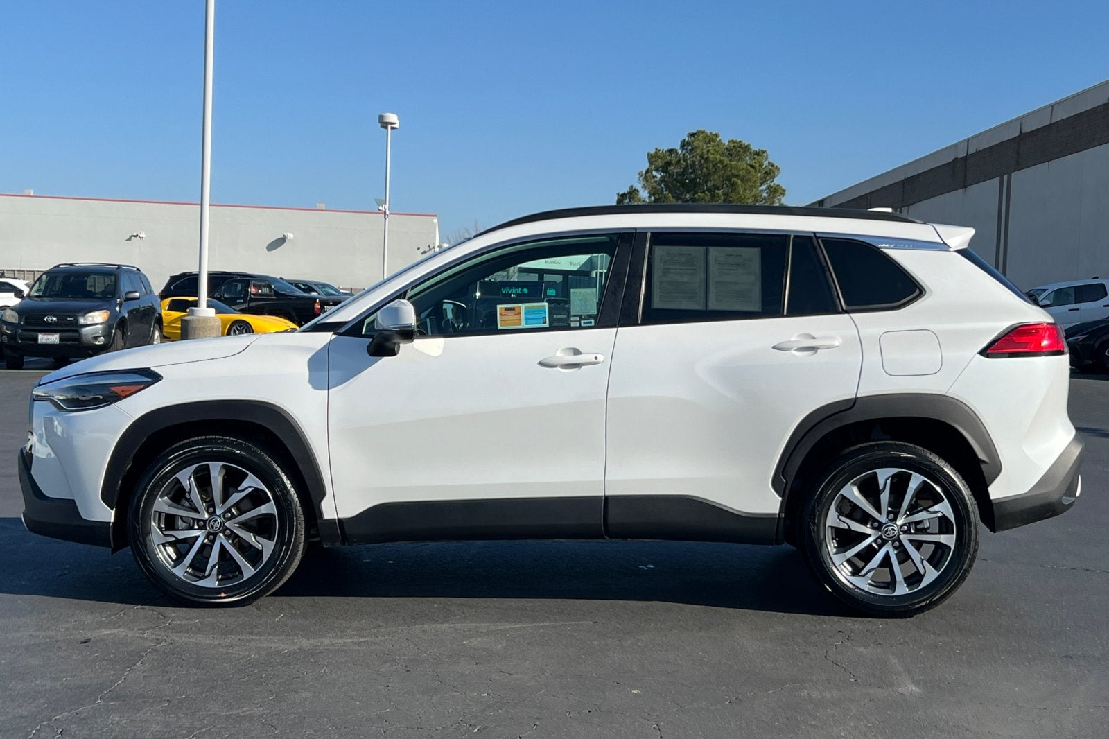 2022 Toyota Corolla Cross XLE