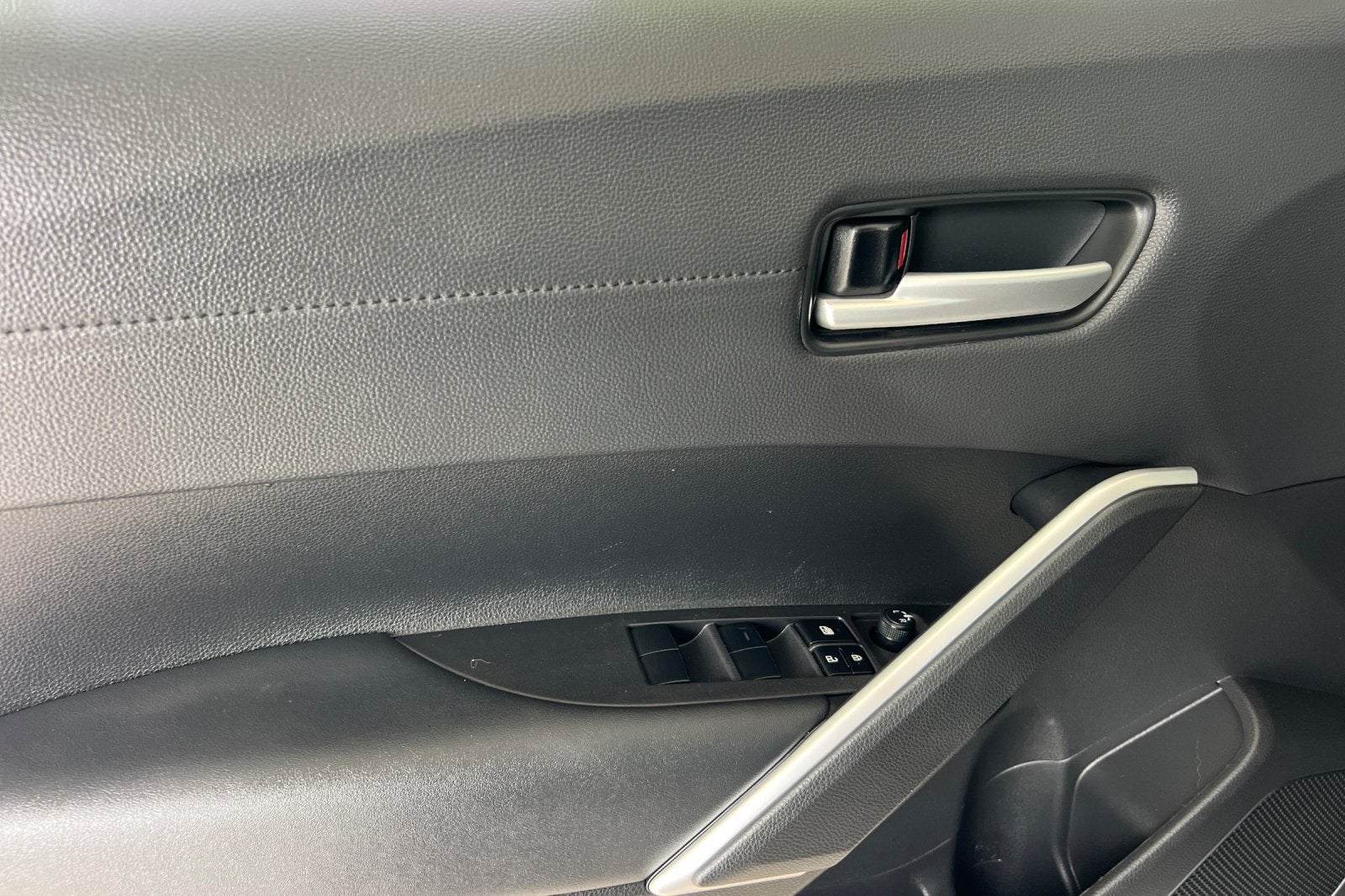 2024 Toyota Corolla Cross Hybrid XSE