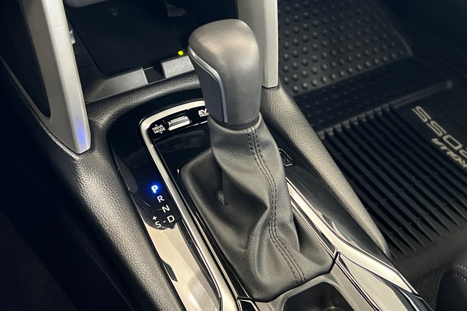 2024 Toyota Corolla Cross Hybrid XSE