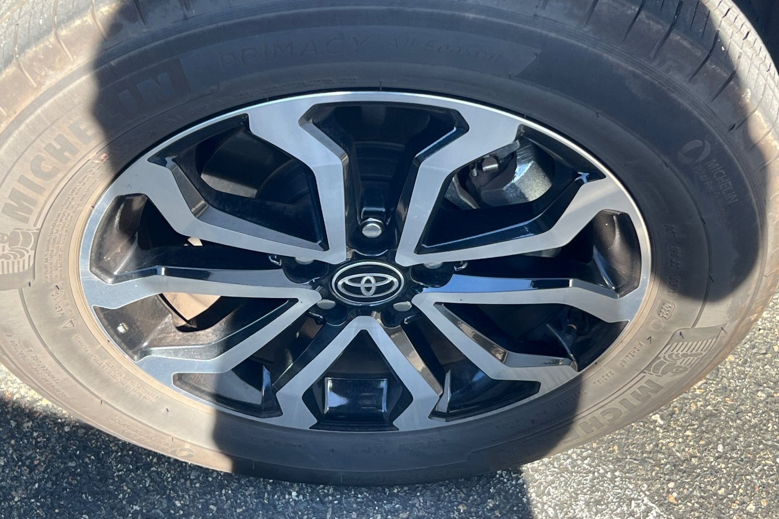 2025 Toyota Corolla Cross Hybrid SE