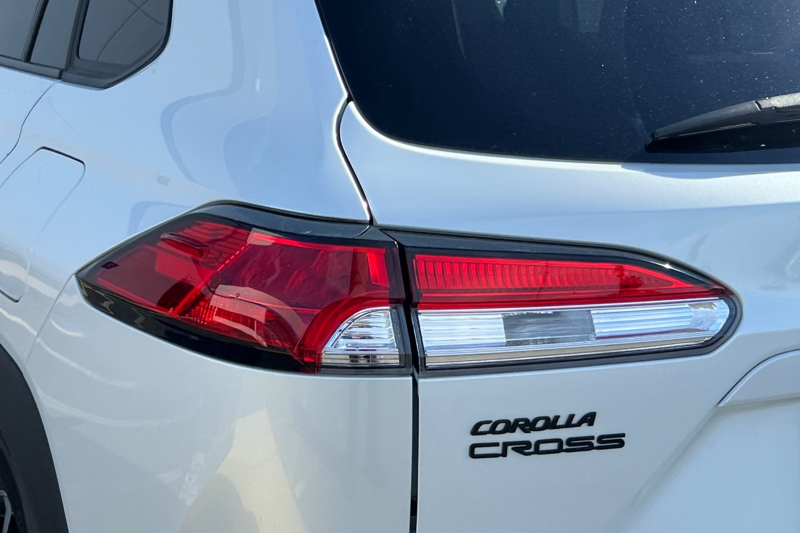 2025 Toyota Corolla Cross Hybrid SE