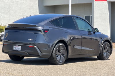2026 Tesla Model Y Base