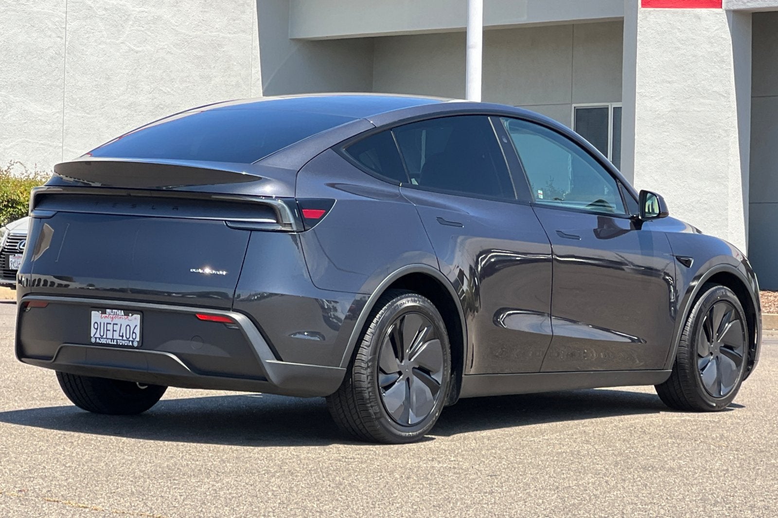 2026 Tesla Model Y Base