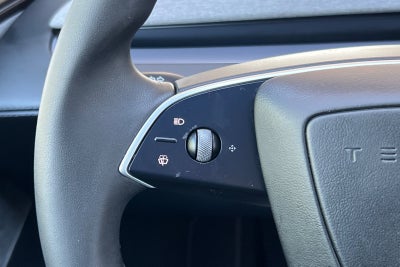 2026 Tesla Model Y Base