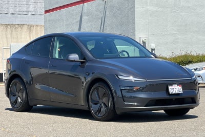 2026 Tesla Model Y Base