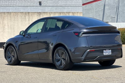2026 Tesla Model Y Base