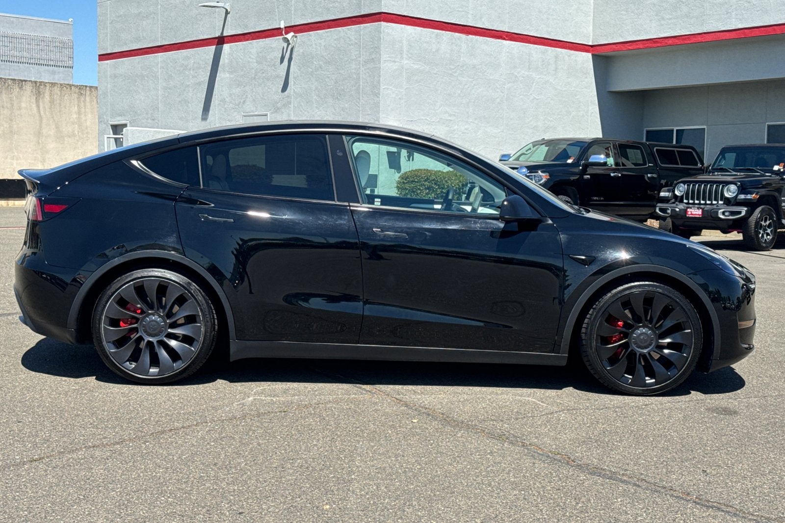 2023 Tesla Model Y Performance