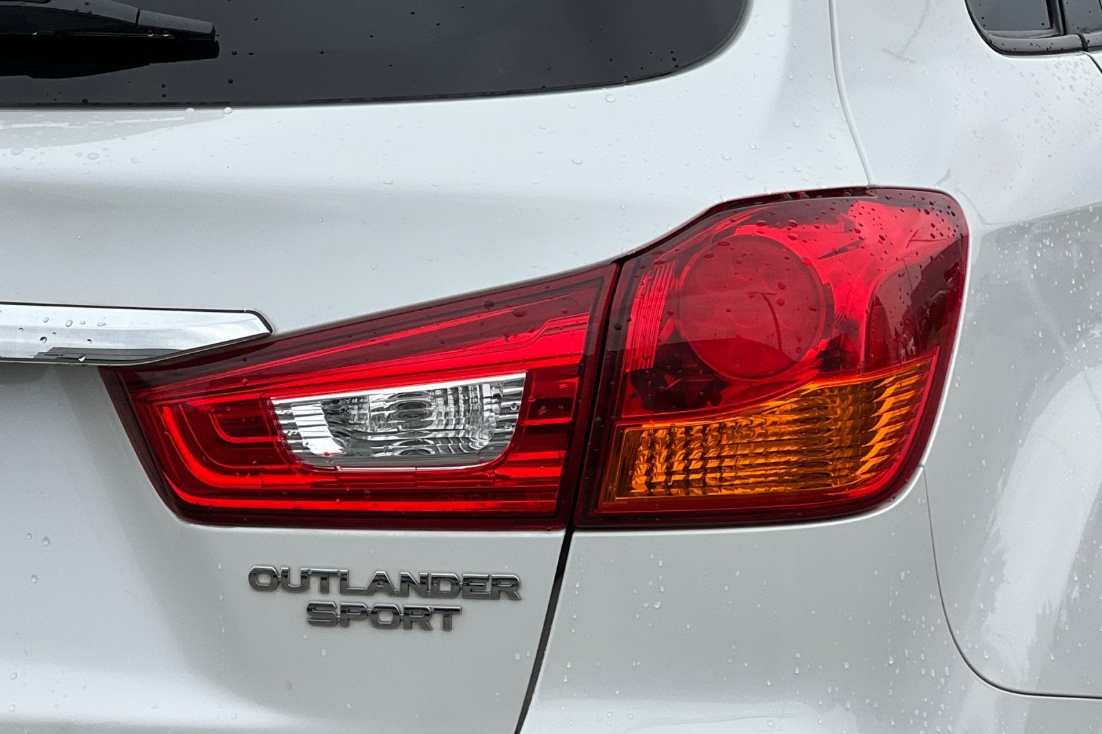 2019 Mitsubishi Outlander Sport ES 2.0