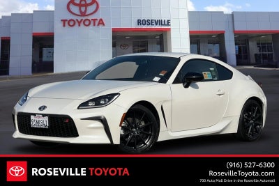 2024 Toyota GR86 Premium