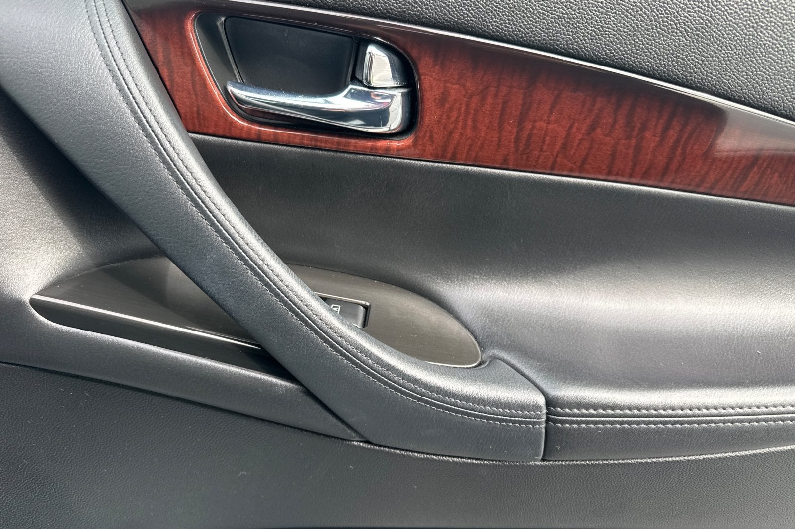2017 INFINITI QX50 Base