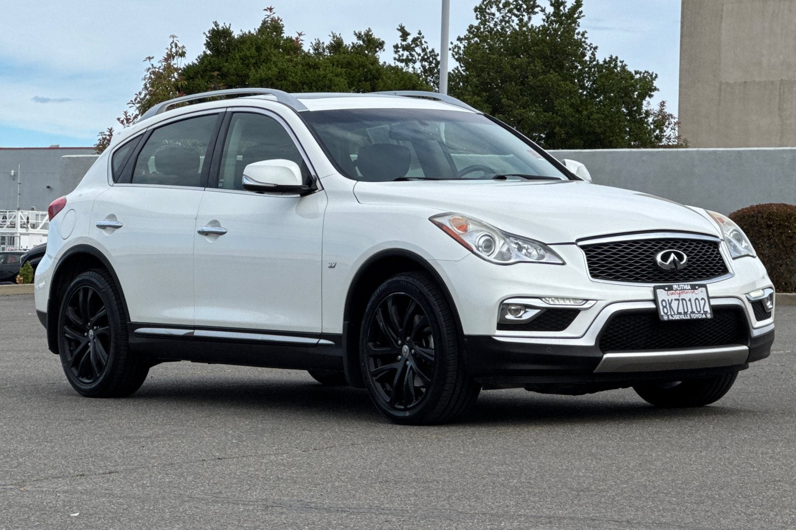 2017 INFINITI QX50 Base