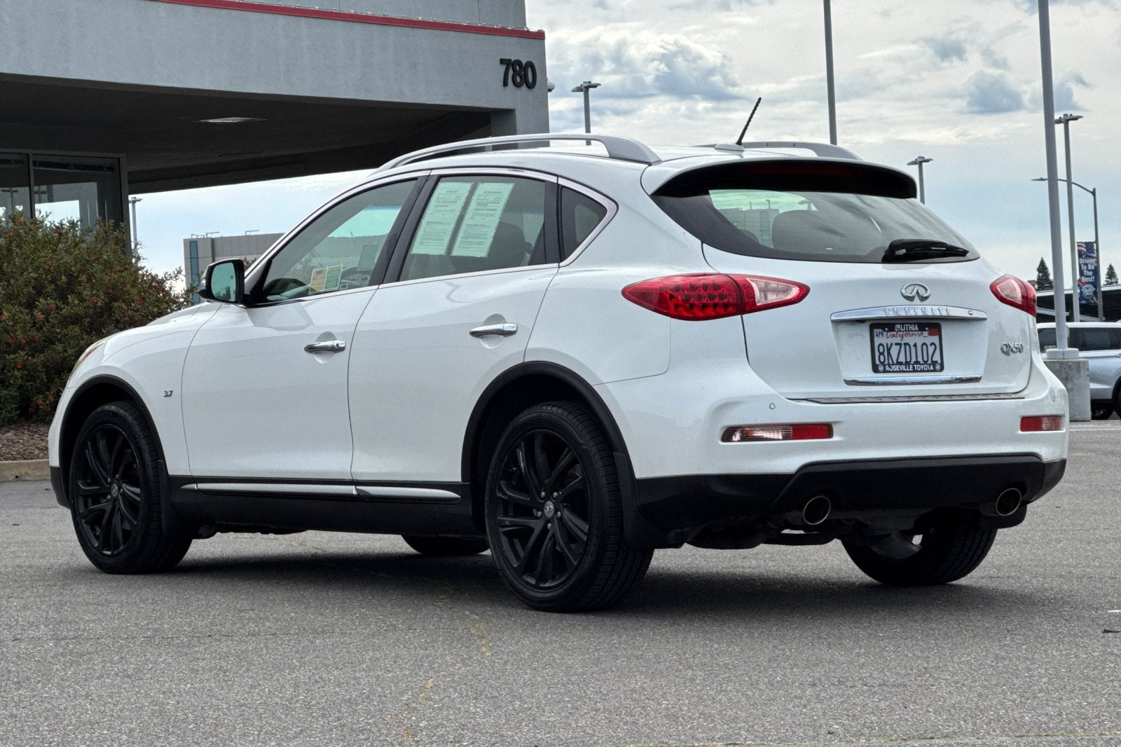 2017 INFINITI QX50 Base