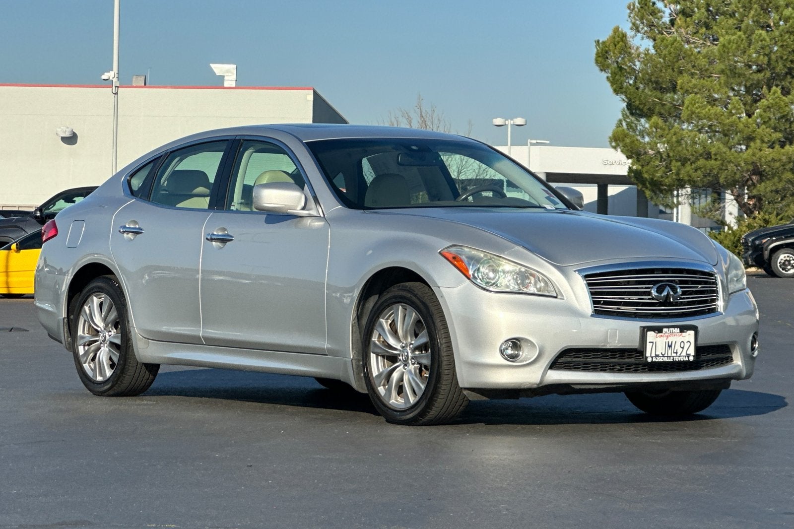 2012 INFINITI M37 Base