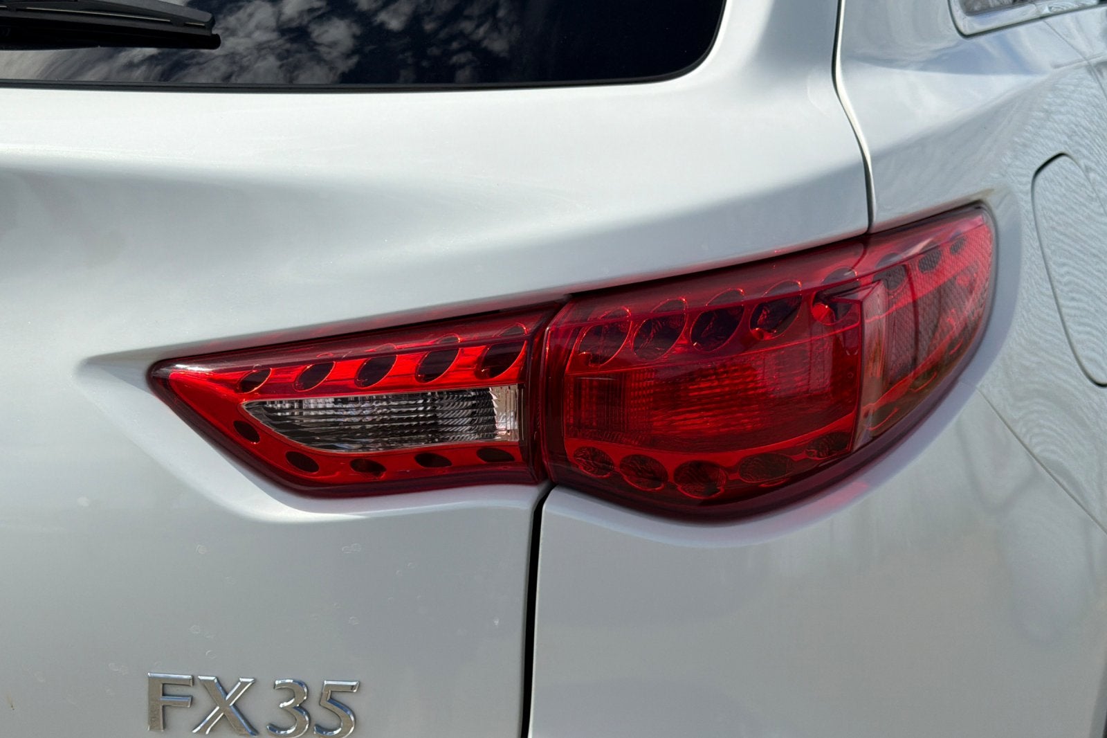 2010 INFINITI FX35 Base