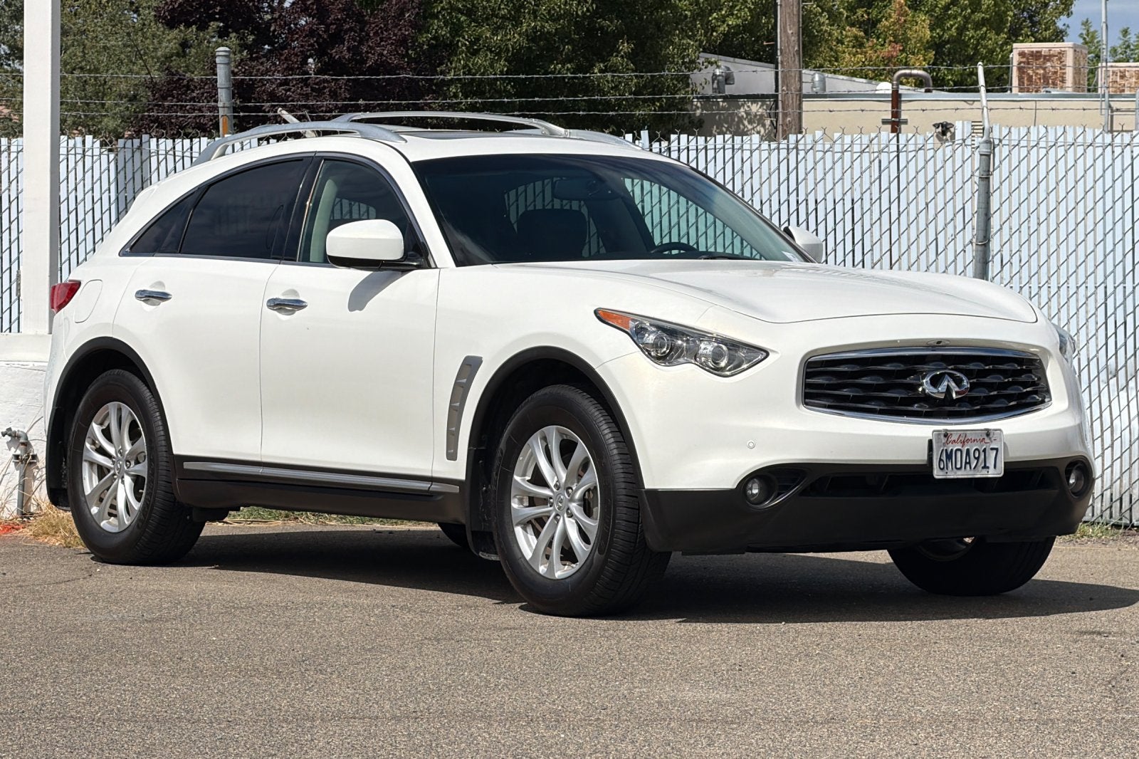 2010 INFINITI FX35 Base