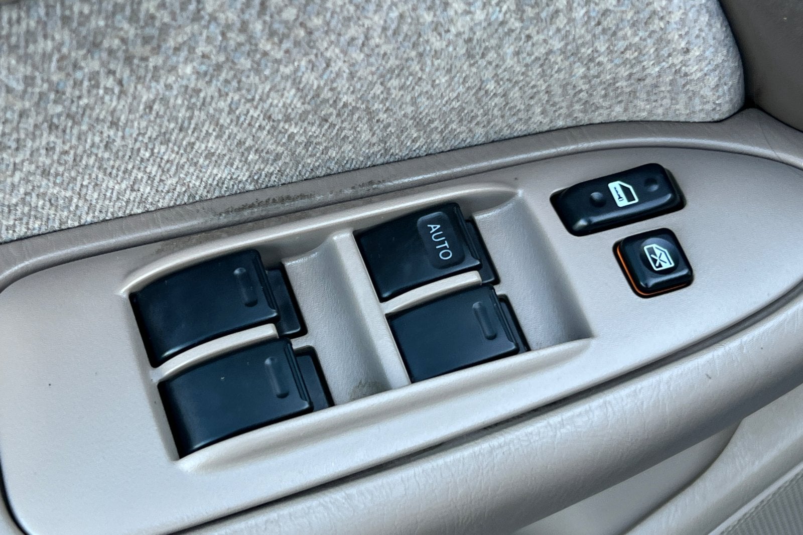 2000 Toyota Camry LE