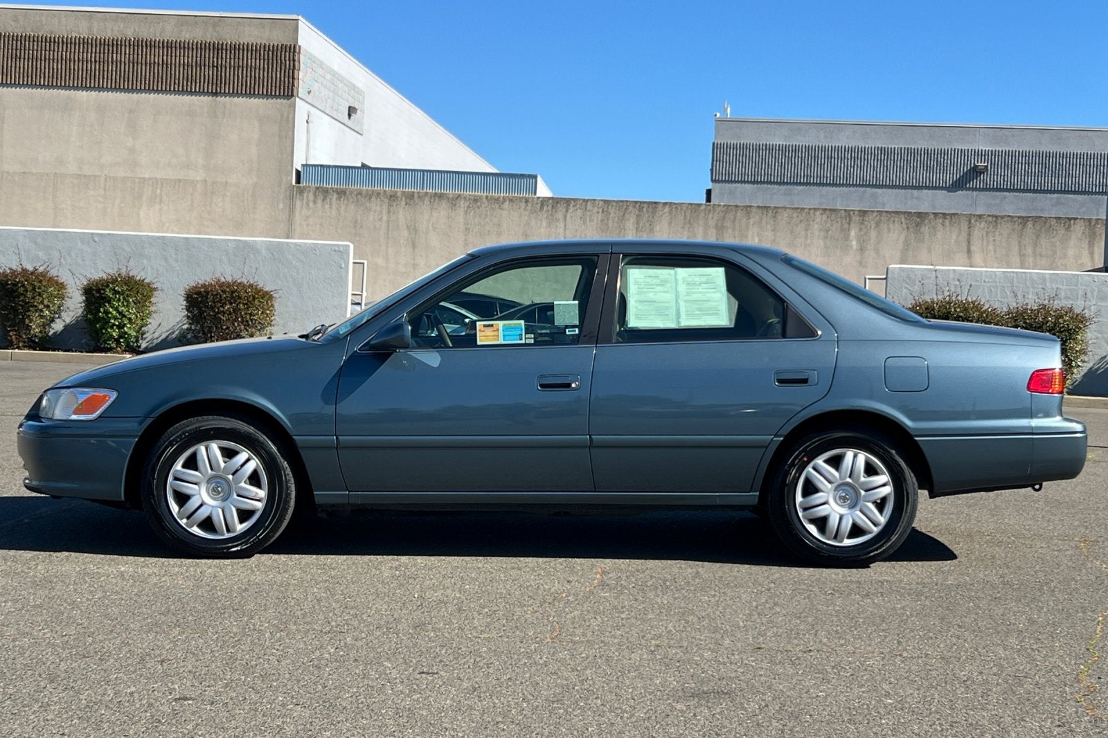 2000 Toyota Camry LE