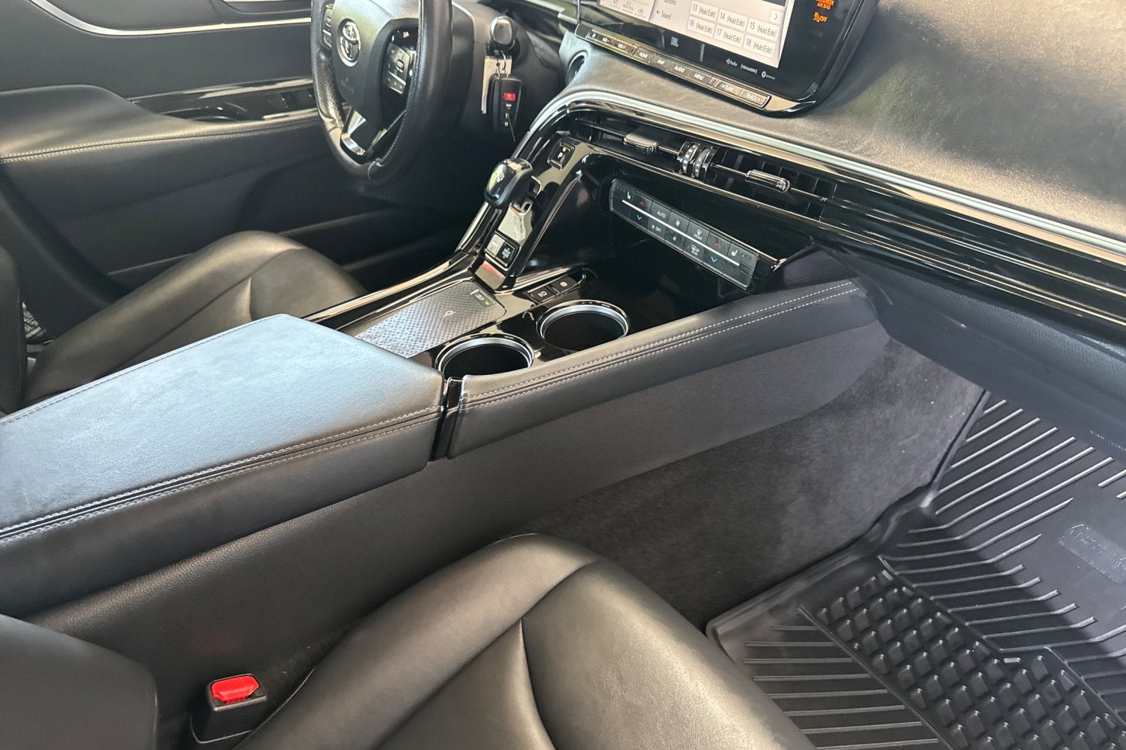 2022 Toyota Mirai XLE
