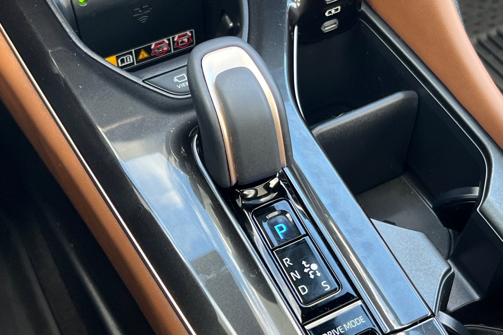 2025 Toyota Crown Signia Limited