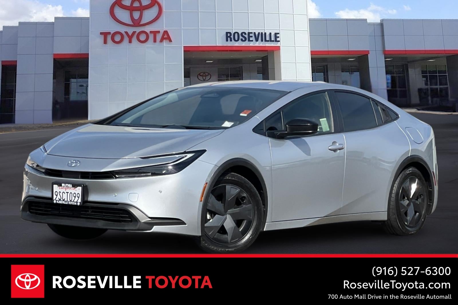 2024 Toyota Prius LE