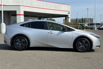 2024 Toyota Prius LE
